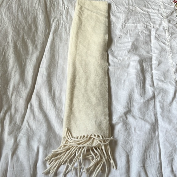 enzo mantovani Cream 70% Wool 30% Cashmere cashmere scarf - Picture 2 of 6